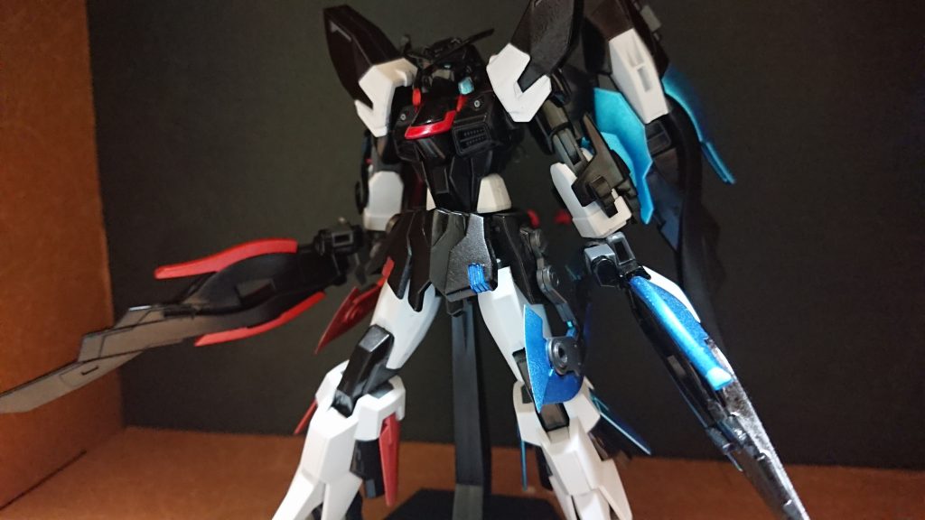 個人的に満足したから良かった。また時間が出来たら新作作っていきたいと思います。(制作中の連邦、ジオンフェス用の機体?知らないなぁ・・・)