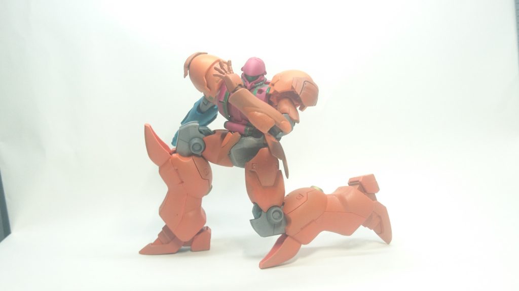 基本色はオレンジで