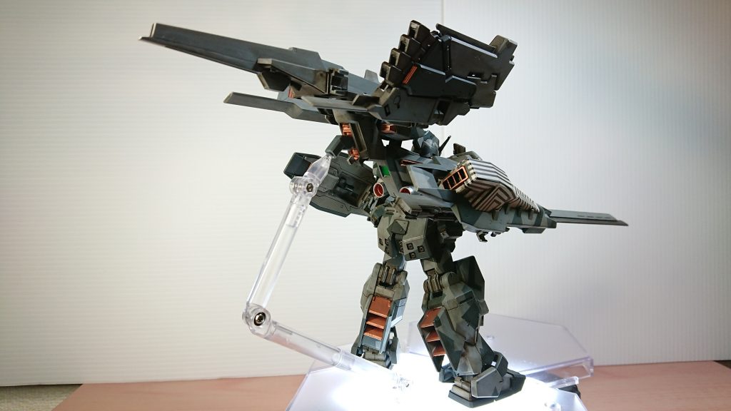 配色に迷った結果の迷彩–3枚目/制作者：すいばり@qpRNY1