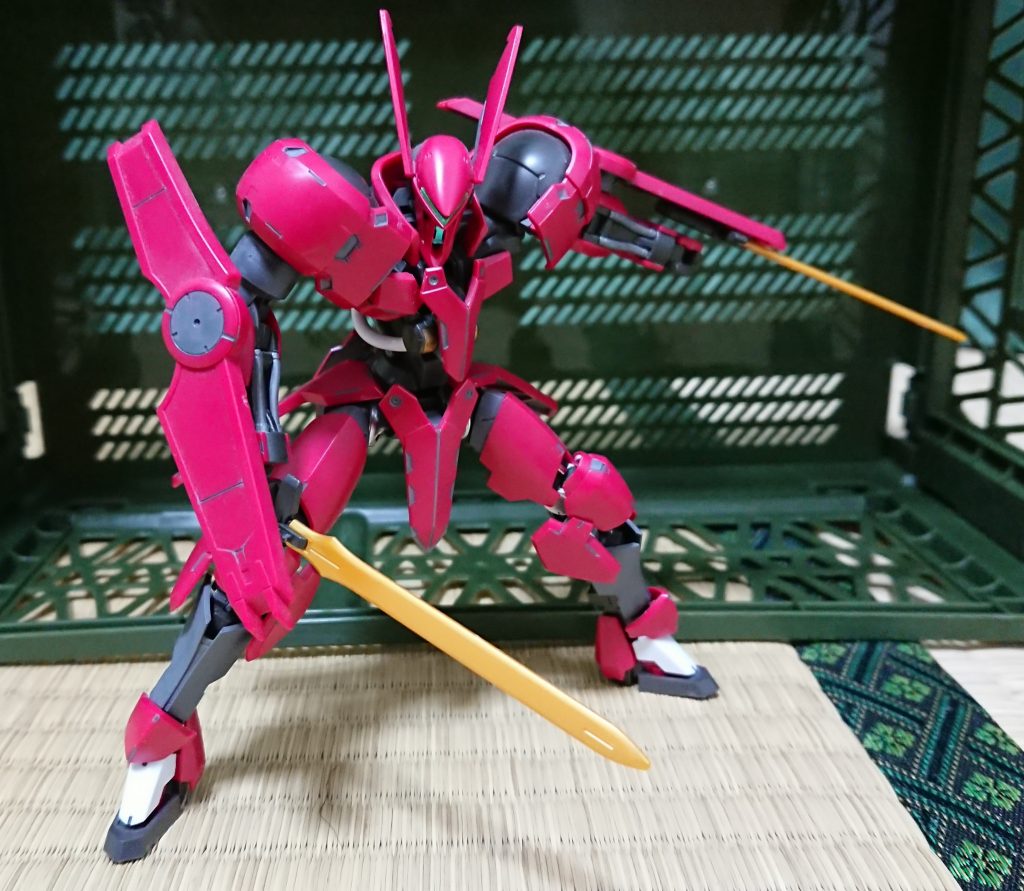 腰の可動が特にすごい。
作るのも簡単で安いしかっこいい。しかも可動がやばい。いいキットですよ。
MGで出ないかなぁ。