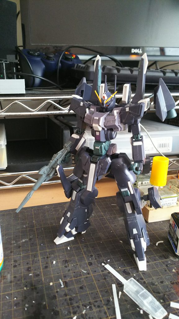 腹部の他には、腿の部分を2mm延長してあります