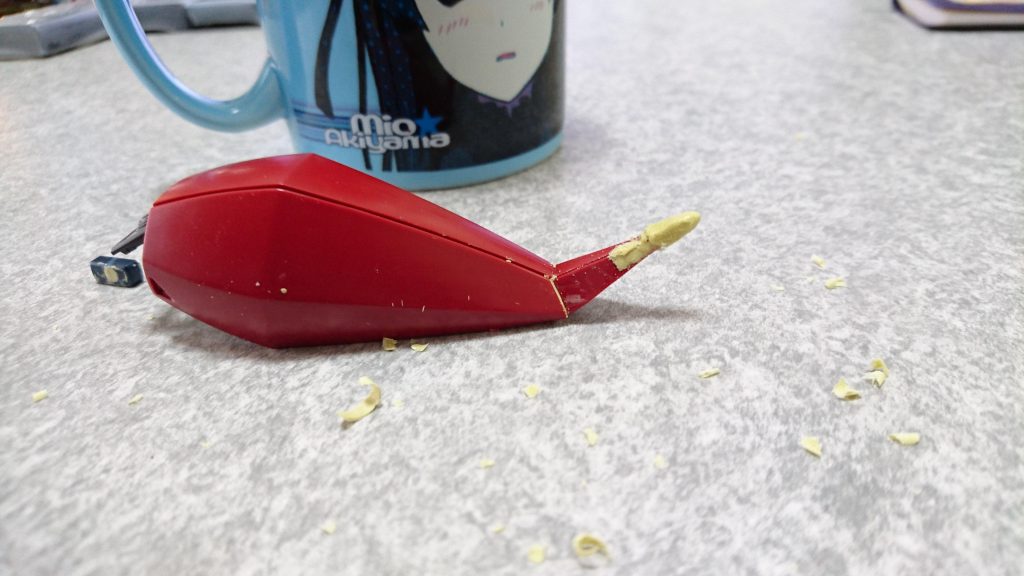 ゲルトゲはエポパテで尖らせてます。