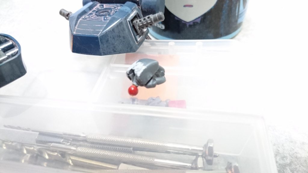 手首はビルドナックルを使用しました。