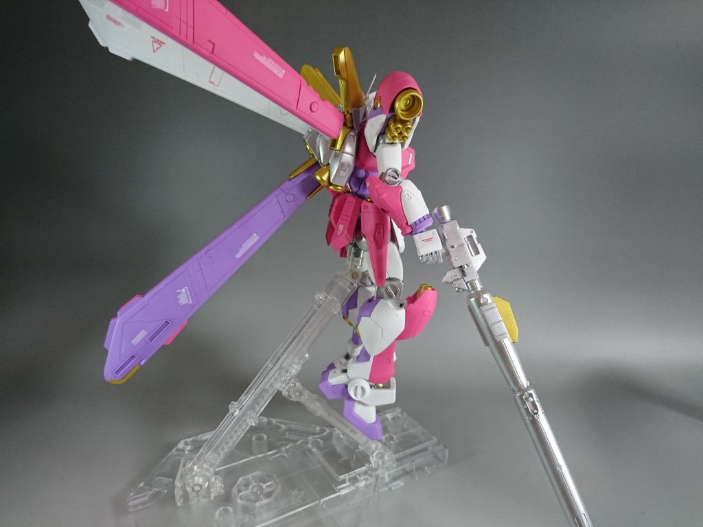 RE/100 ガーベラ–3枚目/制作者：滝 由佳理