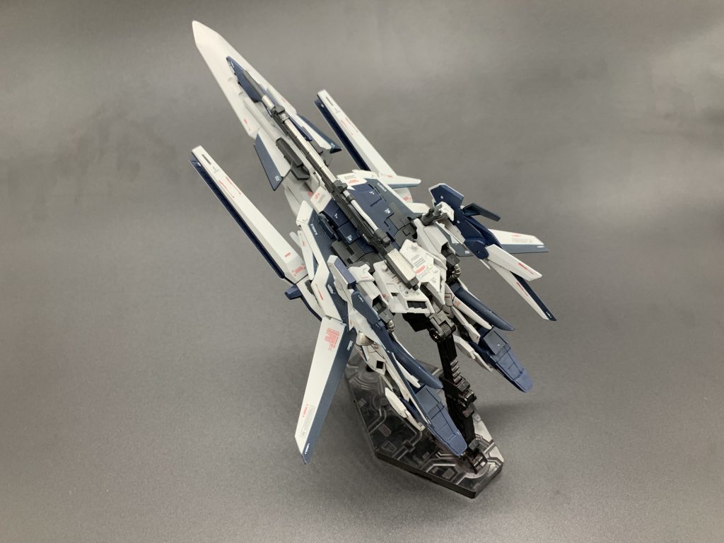 ウェイブライダー形態はデルタカイそのものですが、デカくて迫力もありカッコいい！