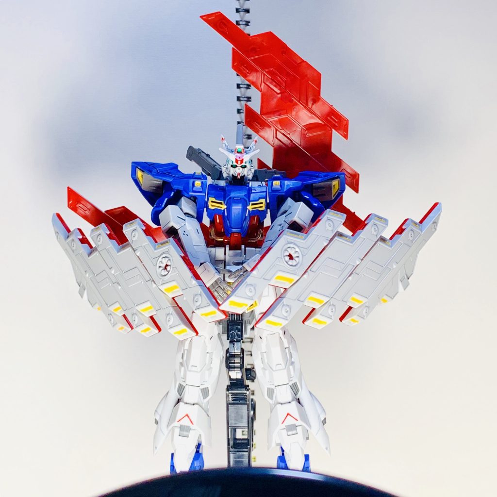 ハネムーンガンダム–2枚目/制作者：鉄槻 緋色