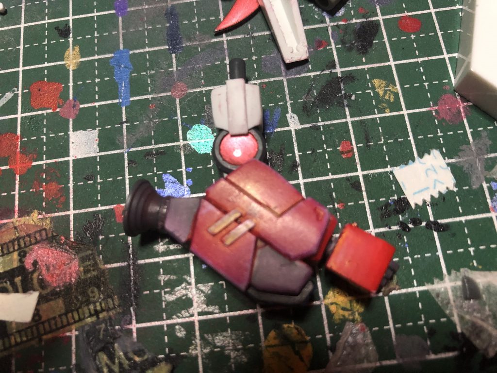 元になったFA7号機の腕関節がポッキリ逝ったのでダブルオーの関節を移植。いやぁ、同じポリキャップで良かった。