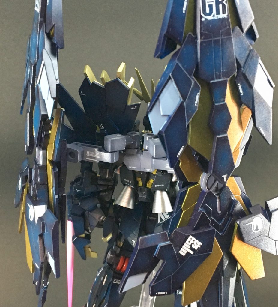 ※更新画像① 背部接続フレームの既製品からの変更