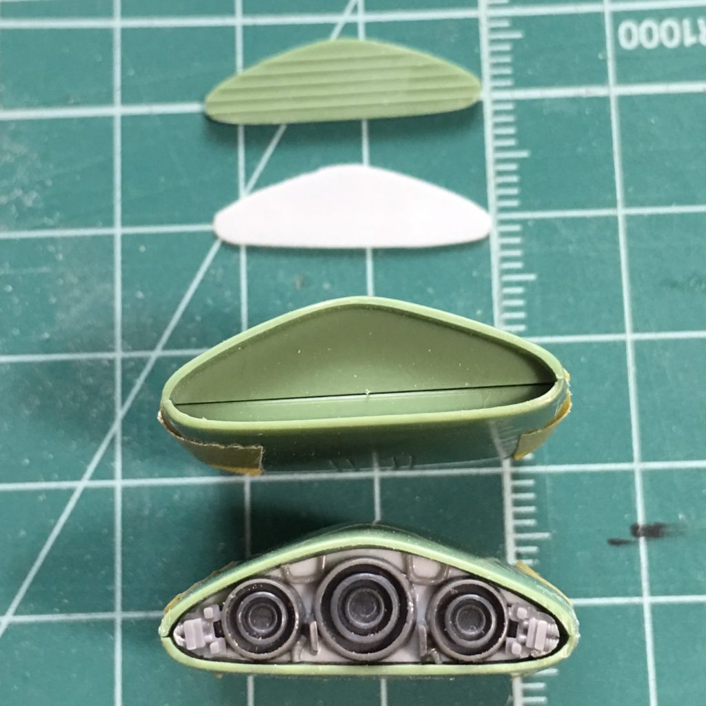 とにかくごちゃごちゃさせるをモットーにデコりました、スラスター周りは伸ばしランナーを多用してます！