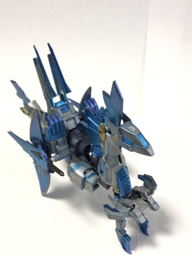 おでこにはこっそりビスト財団マークこの形に至るまでがパズルでした馬に見えるので大満足！！