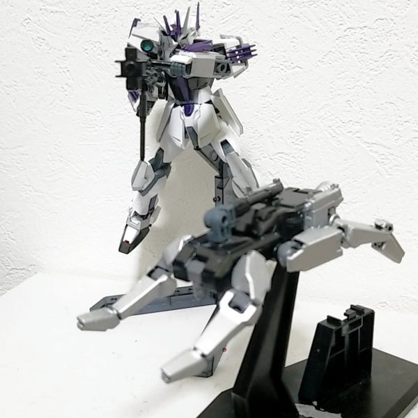 ハンターストライクガンダム