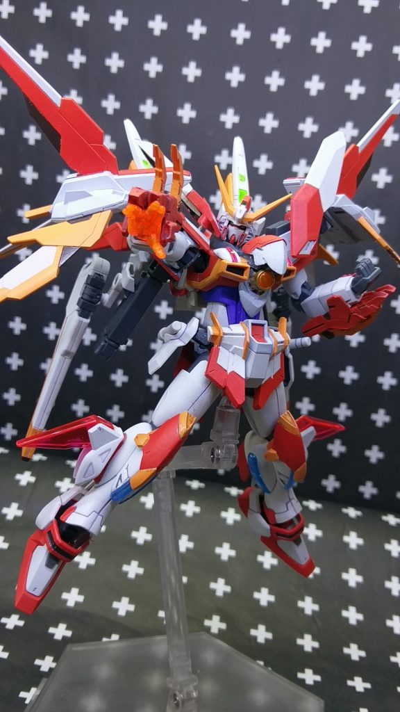 ハイパーモードからのゴッドフィンガー。
胸パーツは差し替えて脚部、肩の陣羽織を上げてハイパーモードに。
胸とゴッドナックルはG.F.Fのゴッドから拝借。
実は久しぶりにG.F.Fのゴッドを箱から取り出して遊ぼうとしたら経年劣化で壊れてしまい...その供養のためと思いこのゴッドを作ろうと思ったキッカケでもありました。