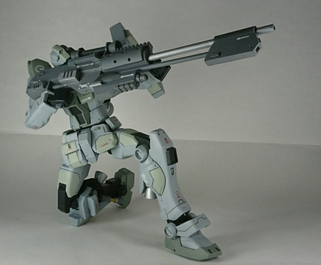 スナイパーライフル
戦艦1隻沈めるほどの威力を搭載してるが弾数制限があるため外すことは許されない