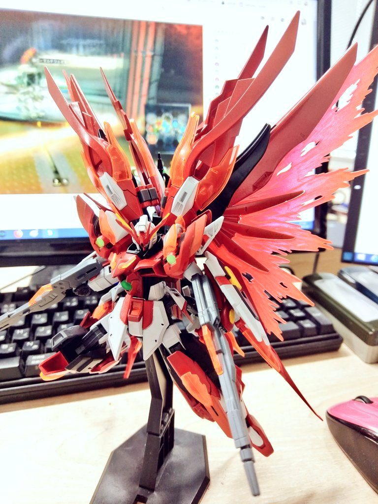 Twitterに上げてる前のメイン写真で使ってたやつです。奇跡の一枚が撮れました。1000ふぁぼ超えてて感謝しかないです。
ここまで見ていただきありがとうございます!