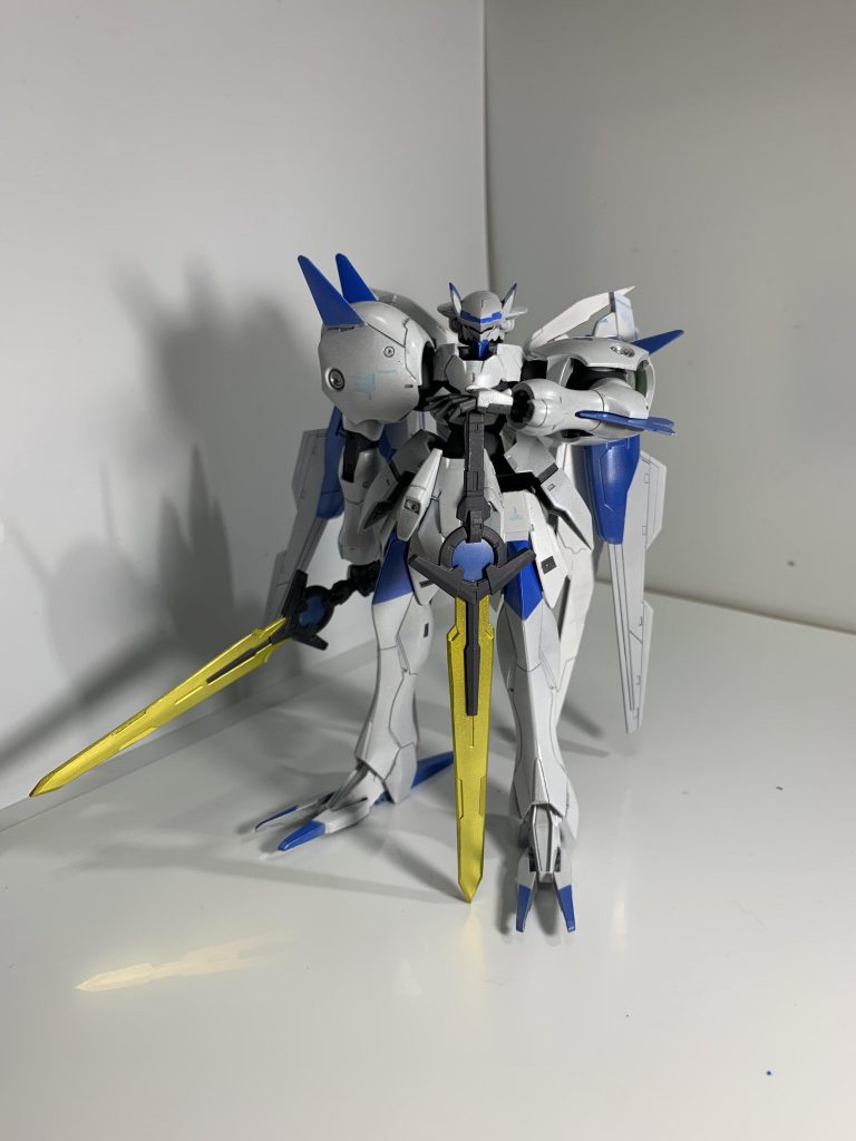 一応着陸用に変型しますが、伸ばしてる状態がデフォルトです。