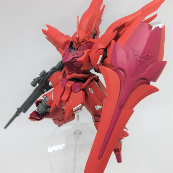 シャア専用シナンジュ