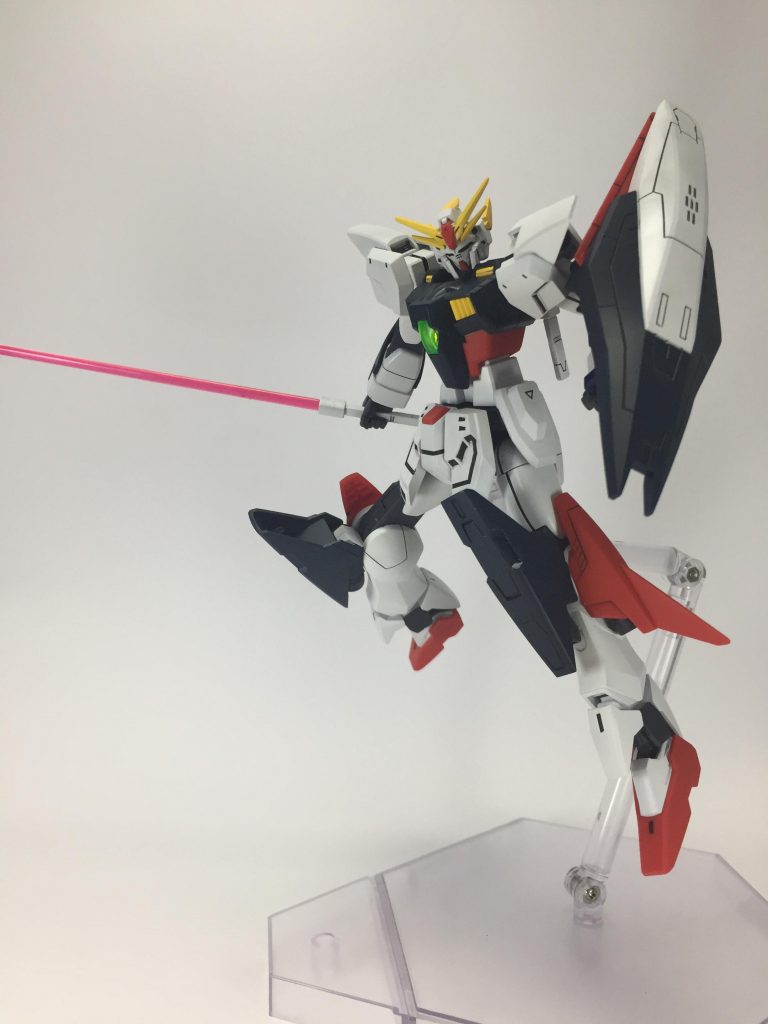 シンプルですが軽いポージングでも様になりますね＾＾