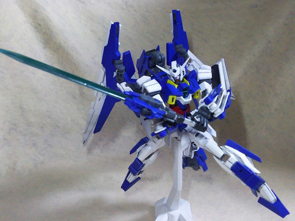 MS形態
メイン武器はシグルバスターソード「ドラゴンテイル」