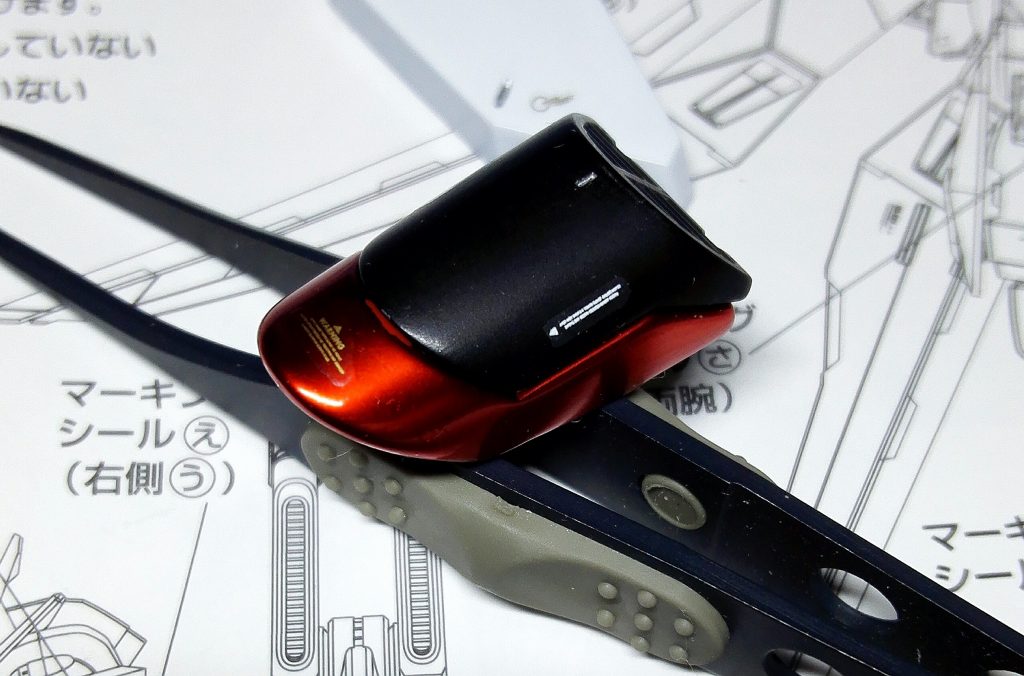 プレミアムミラークロームにクリアレッドのキャンディ