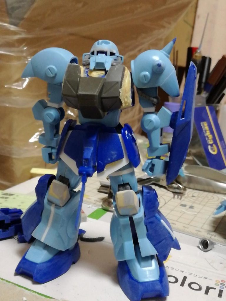 大きな改修点としては、EWACユニットの分離、胴体アーマー追加、手足の延長、脚部幅増しといったところです。