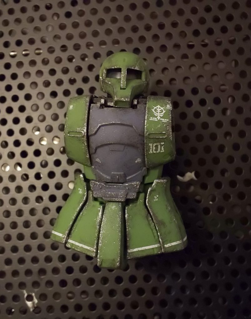 もうすでにプラスチックが重たそうな金属に♪