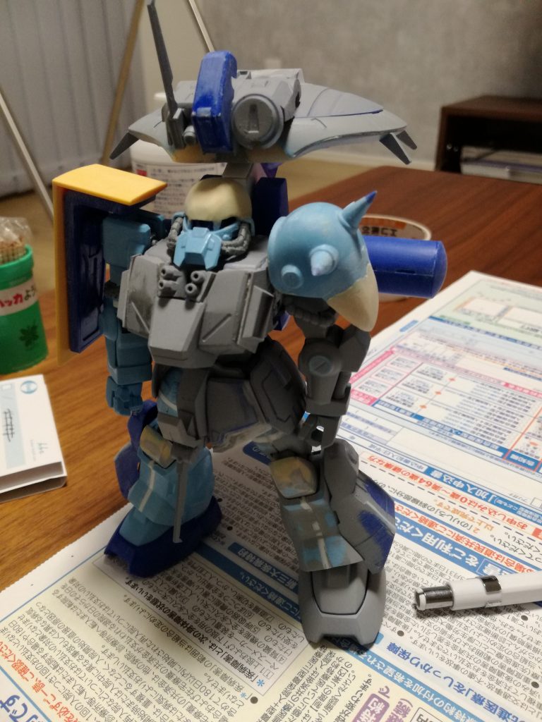 その他、バラしたEWACユニットにジャンクパーツをプラス、両肩アーマーの延長など。