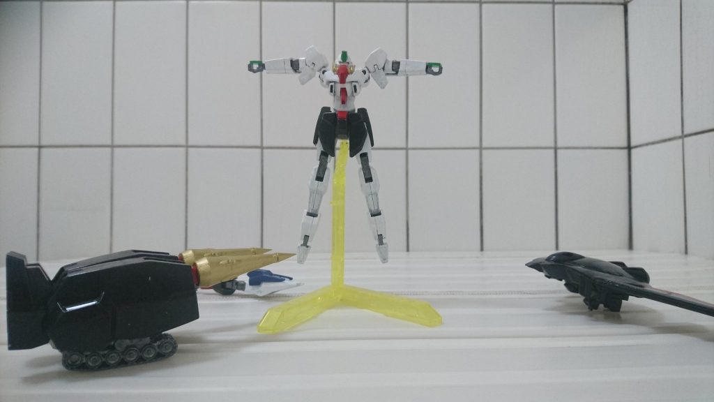 そして三機のマシンと一つの巨人がファイナルフュージョンすることで…