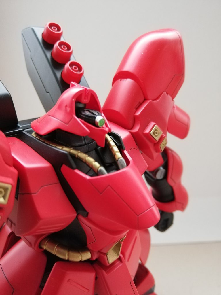 モノアイだけプチ改造です。