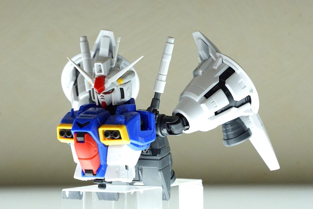 RG01のキットで使用したのはこれと武装だけ。顔カッコいいですなぁ。これ。