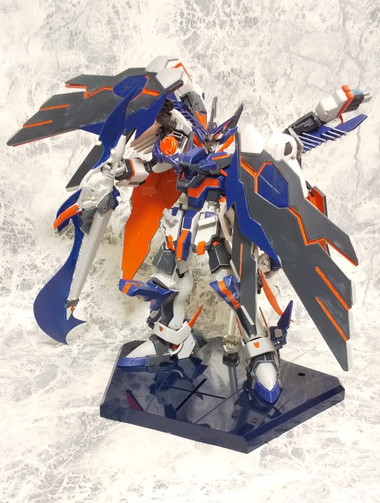 主兵装は片刃の大剣、蒼龍刃