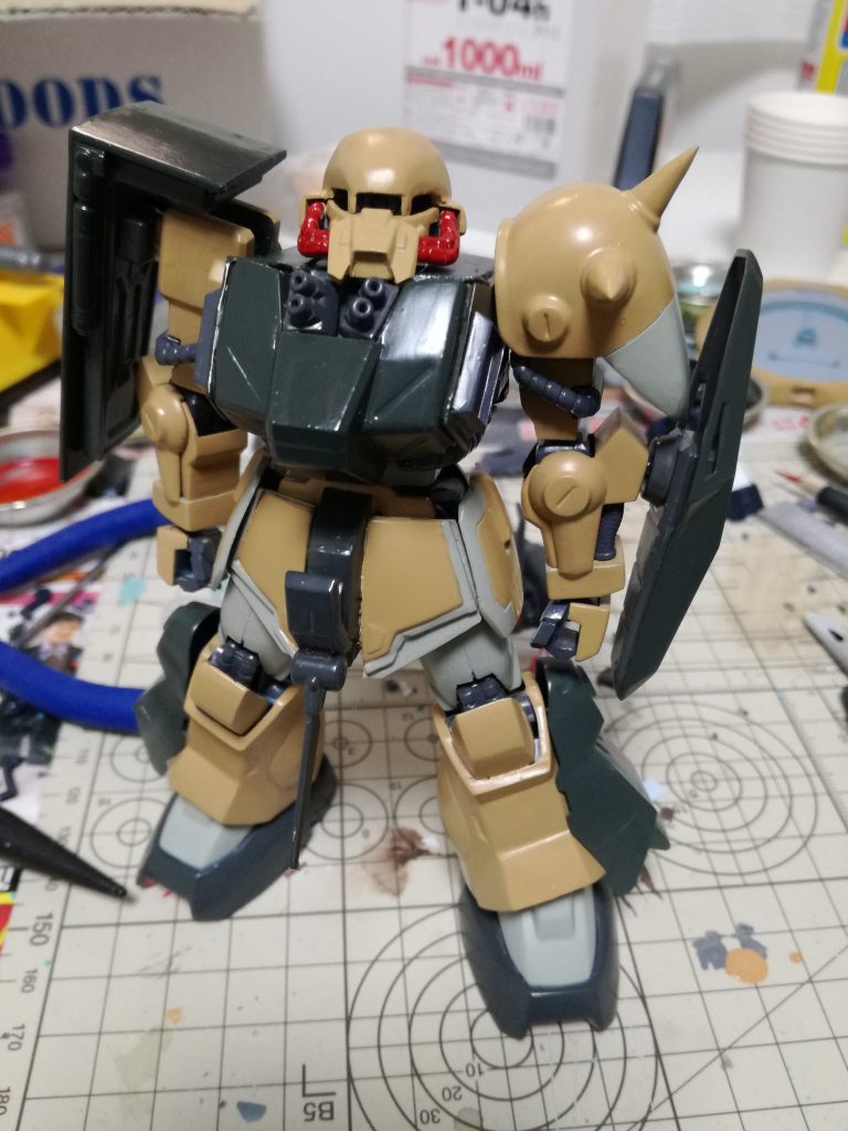 基本塗装が完了した状態。今回はオール筆塗りに挑戦しましたが、少し塗膜が厚くなったかな💦