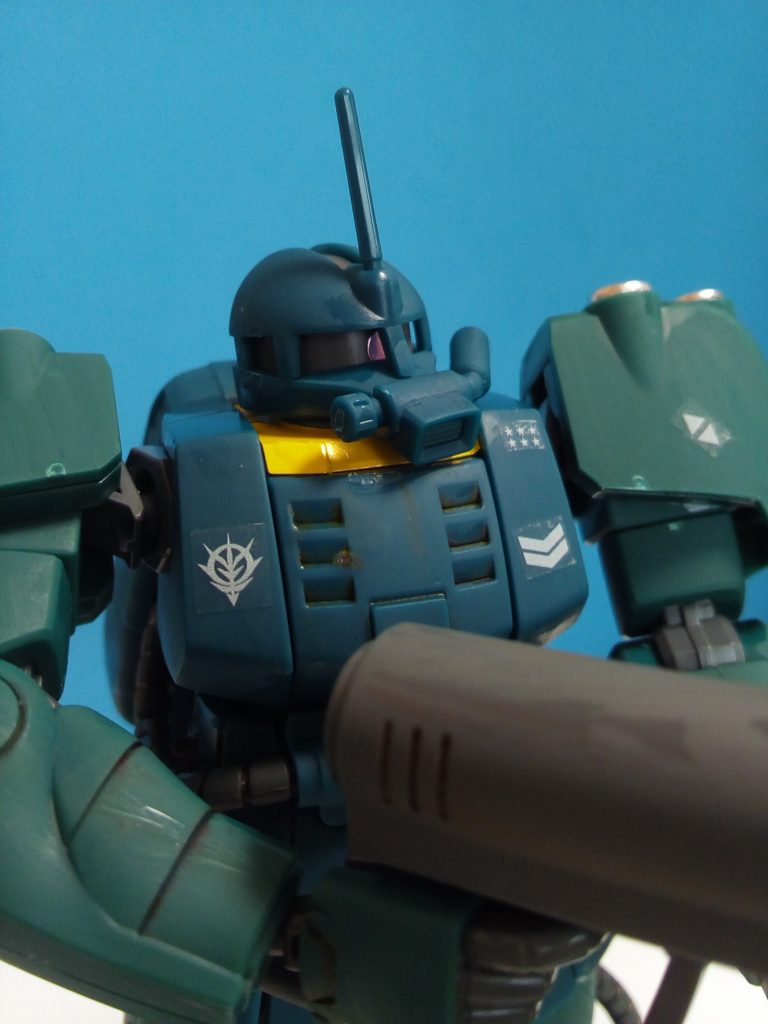 他のザクに似てますが違いますね。