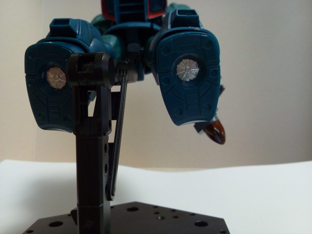 ガイアノーツの４アーティストマーカーシルバーで足裏の回るヤツを塗りましたがメッキに近い仕上がりに?