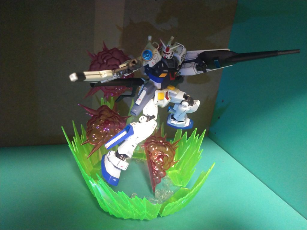 ともかくSEED好きの私としてはフリーダムに寄せたく、カラーリングを意識しました。デカールも基本的にSEEDのものを使っています。ただし、フリーダムの型式番号のデカールは使っておりません。(あくまでガンダムであることに拘りたかった為)