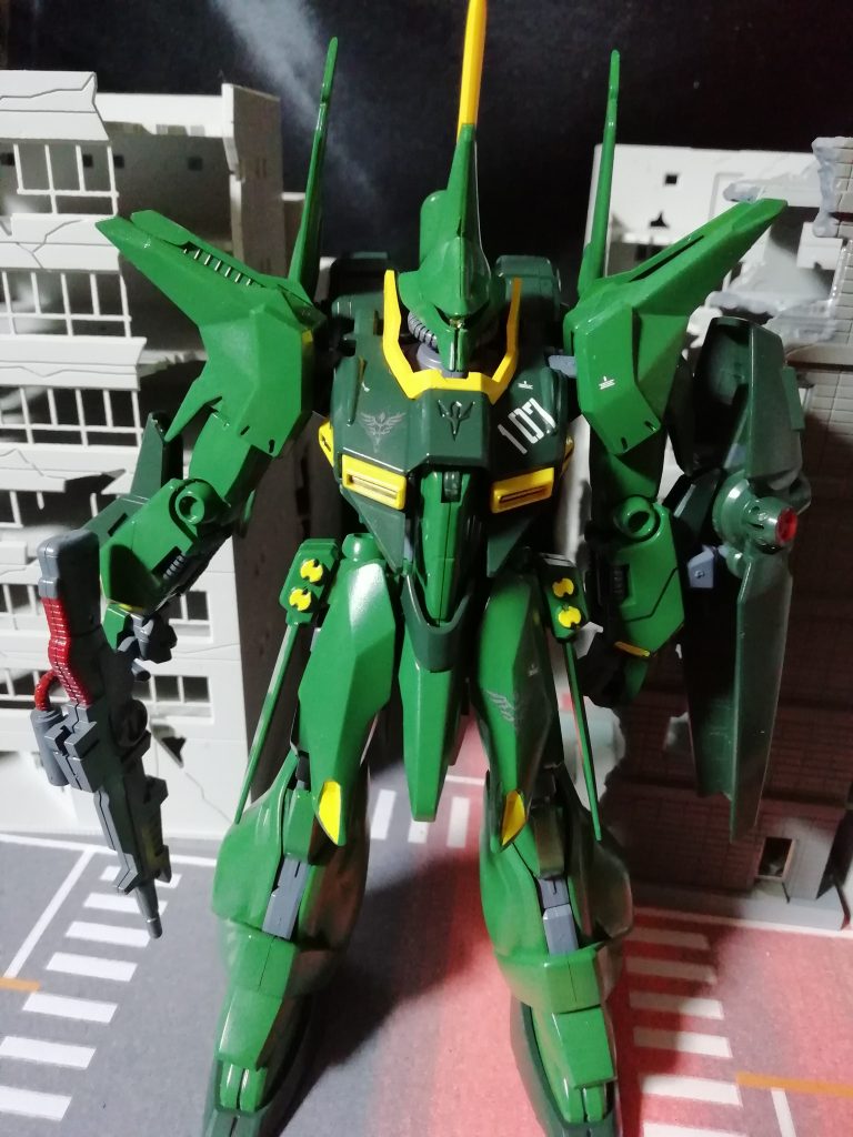 バウ　量産型–2枚目/制作者：新人メカニック