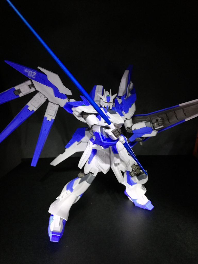 Hi-νガンダムヴレイブ–3枚目/制作者：菊