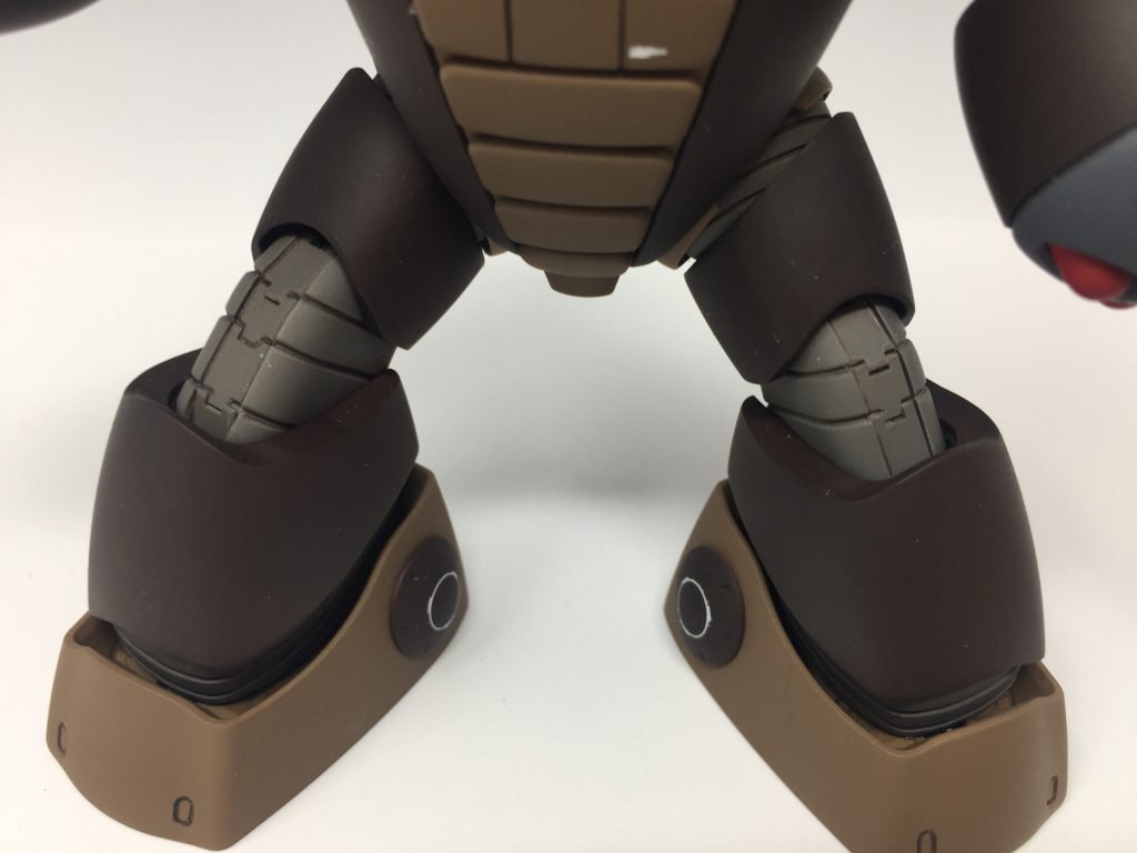 ここっ!! 見て見てっ!! ここが合わせ目を誤魔化すためにディテールを追加した所ですよ〜。今回大きく手を入れたのはここだけ。