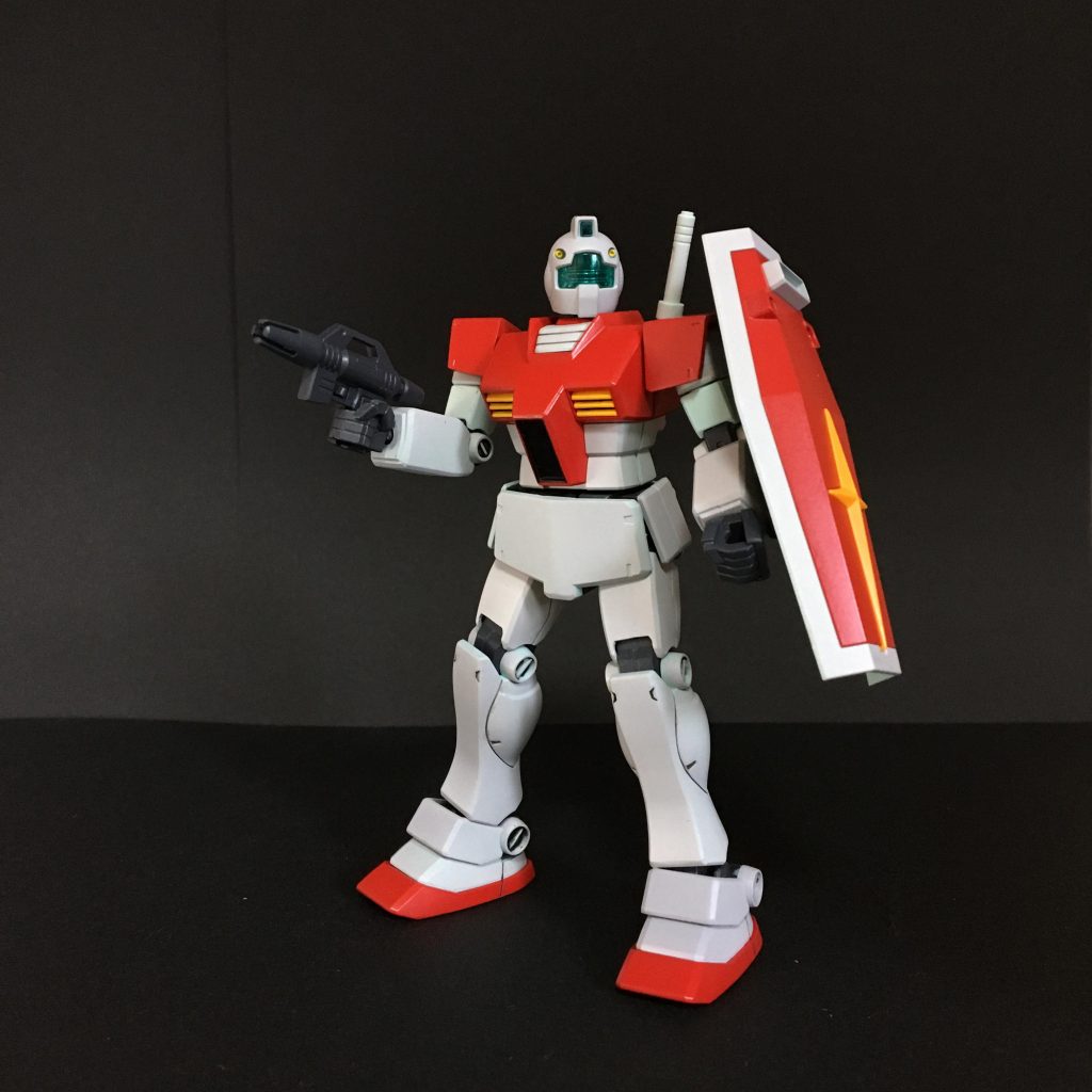 穴が開けられるジム