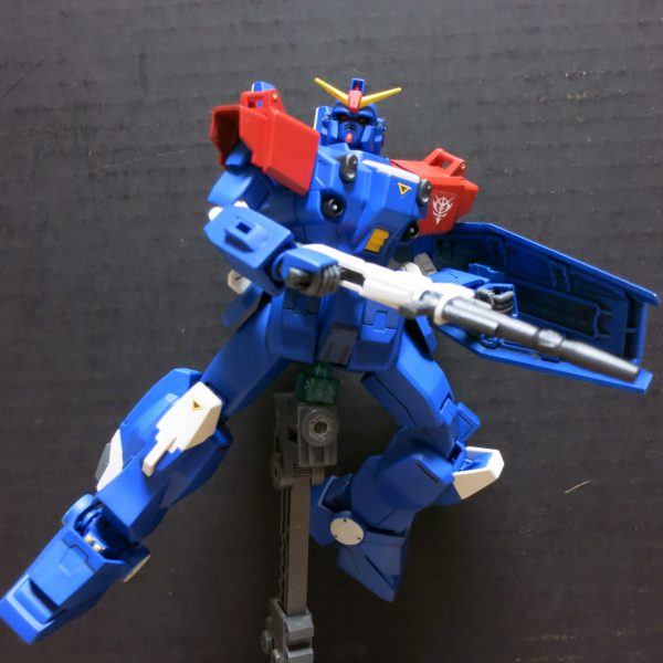 ニムバス専用ガンダム・ブルーディスティニー２号機