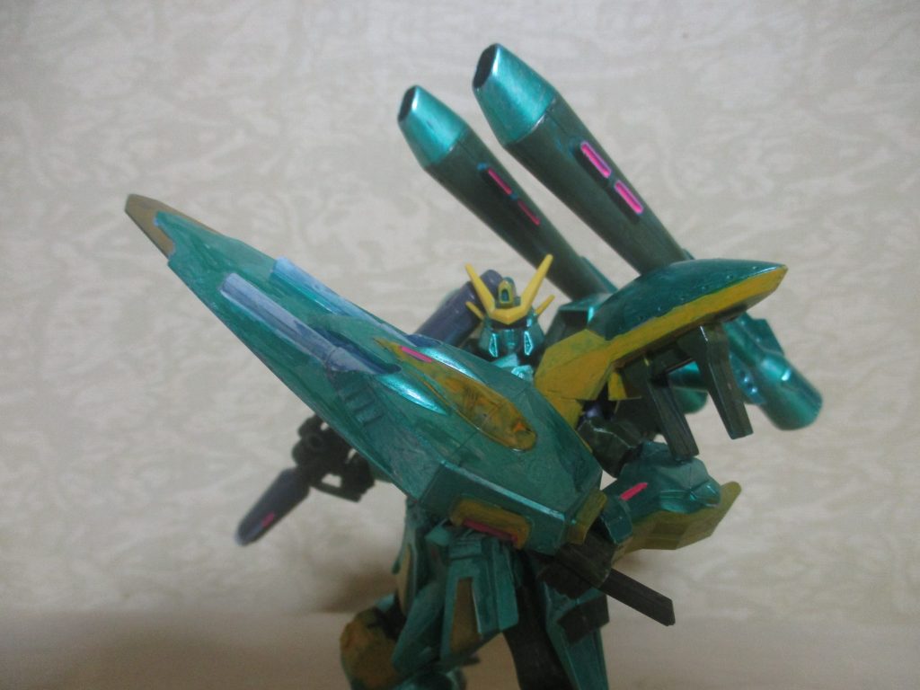 砲付き盾は、オリジナル使用で、剣にもなります。その名も、「多目的シールド」（ひねり無しｗ）！