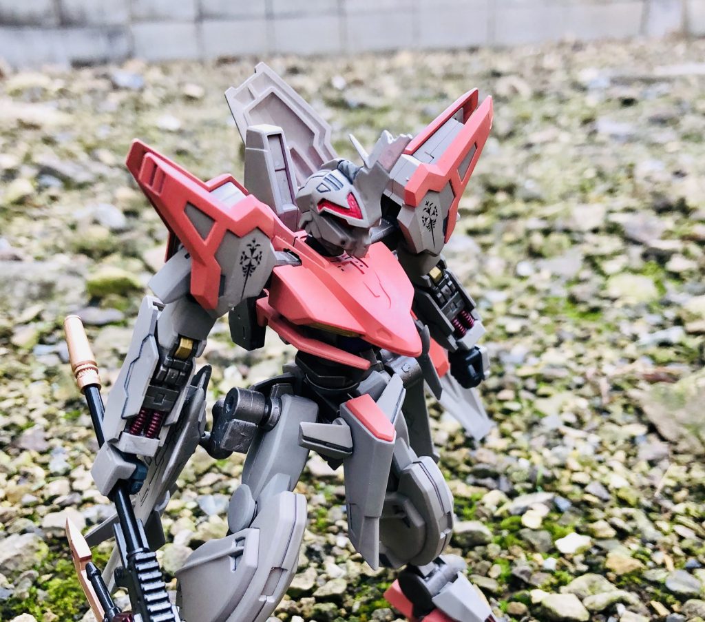 「Planet計画」にて建造された第4期LEV最初期型のLCEを制御モジュールとして搭載した試作機であり、部分的に第五世代相当の性能を持つ4.5世代のLEVに位置づけられる。