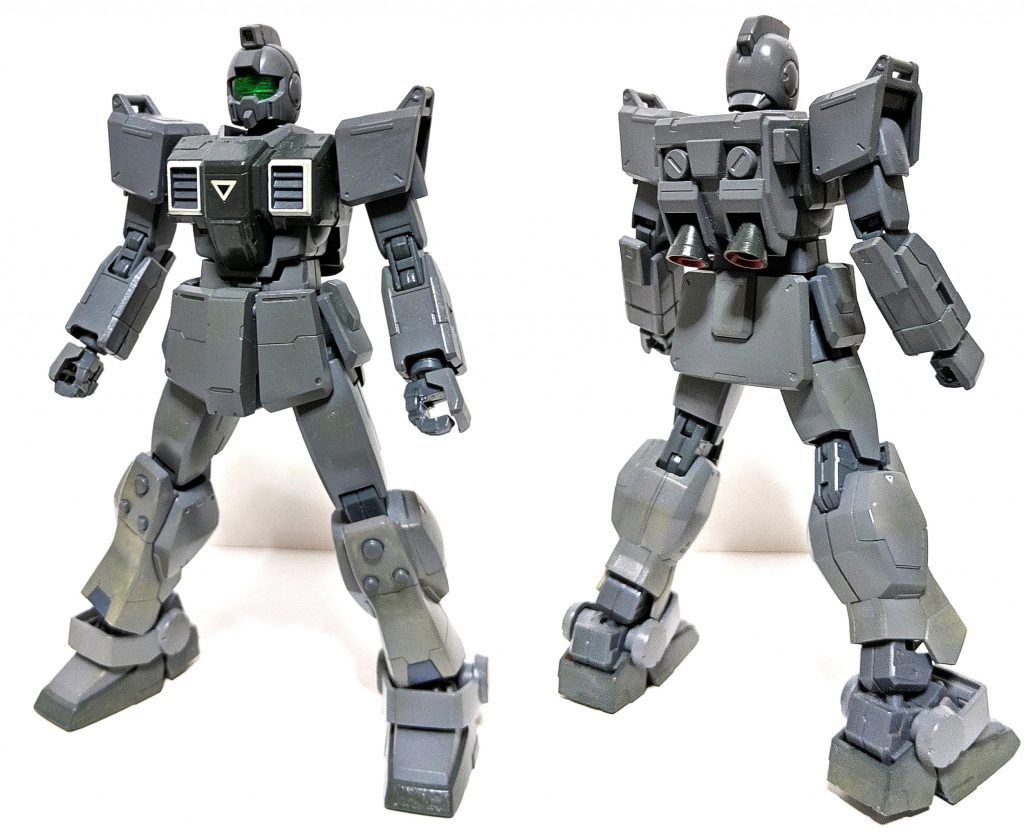 フロント&リアビュー
基本のパーツはそのままに頭部を陸戦セットの物と交換して塗装しただけです、これだけでも十分にカッコいいですが…
　
　
　
　
　
　