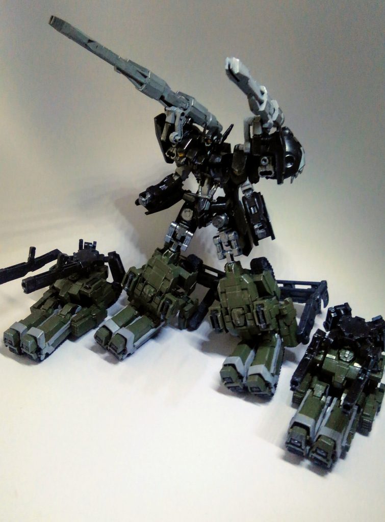 合体、変形後も分離は可能で、偵察や援護にも使えます!