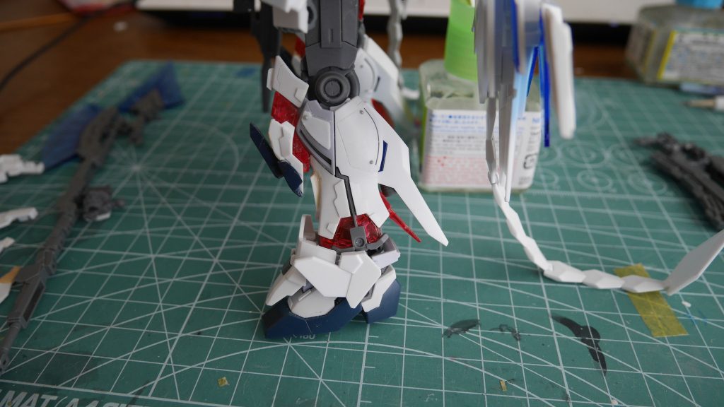 画像があまり残ってないので一つだけ。
ユニコーンの脚部パーツをナラティブに組み込んでいます。
脚の裏のパーツは簡単な工作で取り付けられるためおススメです。

ご覧いただき、ありがとうございました！