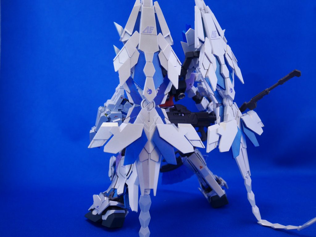 ナラティブガンダム Type UC–3枚目/制作者：@p1nisan