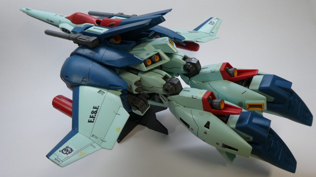 BWS。変形って言っていいのか微妙なラインですが、機能美を感じさせるデザインです。