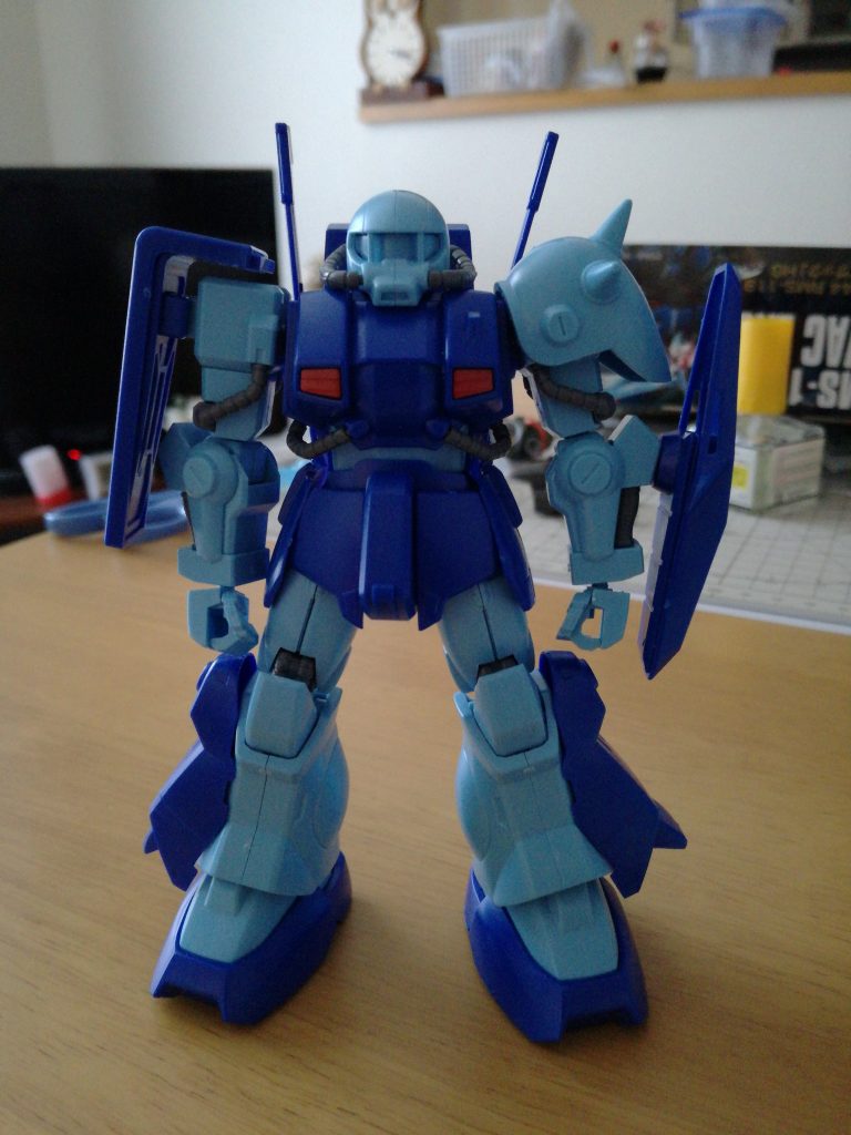 パーツ差し替えでハイザックにできる一度で二度美味しいキットです。