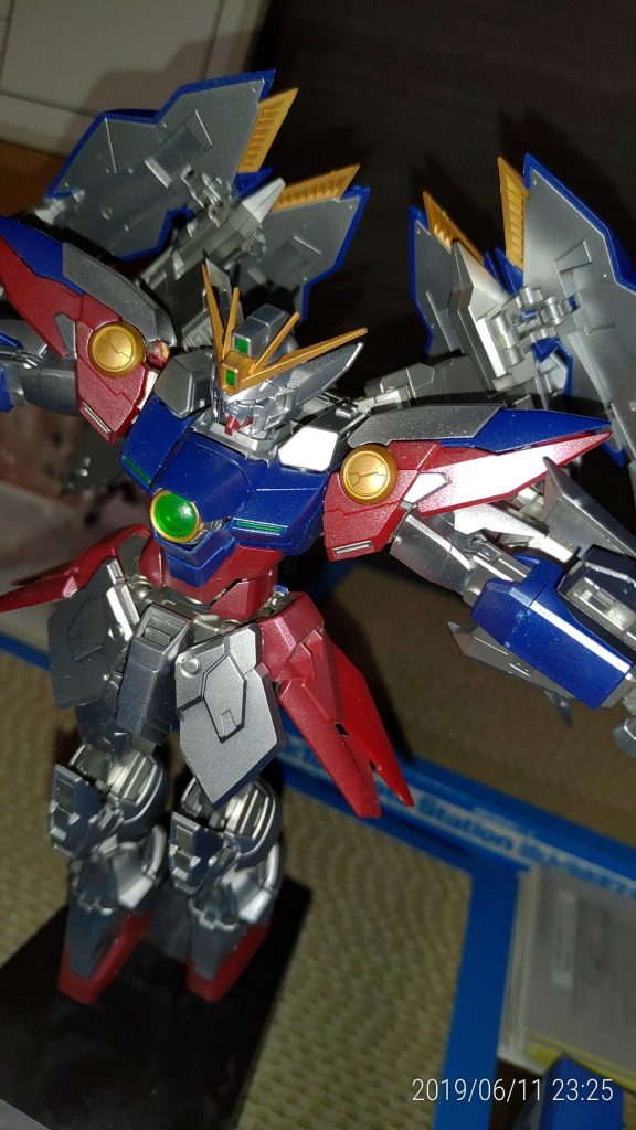 一応ボディと関節と武器は違う色です