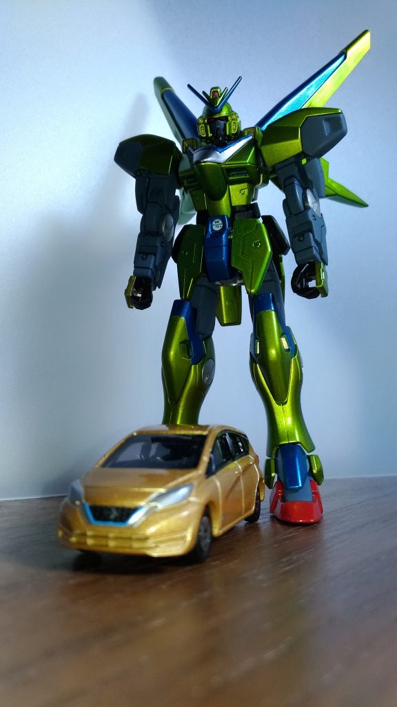 愛車のカラー再現を目指しました。トミカのe-POWERはゴールドなんです…