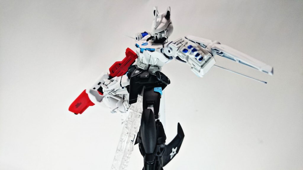 『謎の射撃武器』
『ホロライブゲーマーズ』のMVで持っていた謎の武器です。
フォートナイトの武器という噂も……(製作者未プレイ)